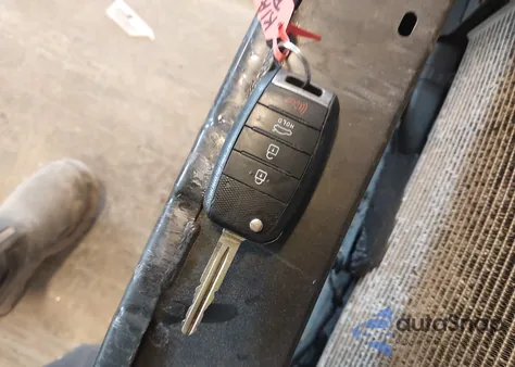 2018 Kia Forte Lx z USA, uszkodzony, nr VIN 3KPFK4A75JE271863